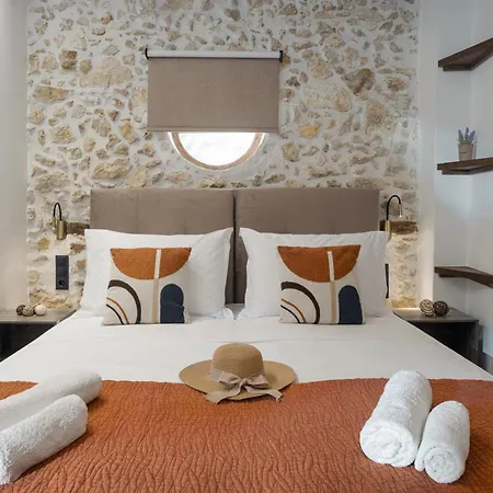 Apartment Anassa 14 Luxury One Bedroom Maisonette *