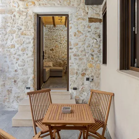 Anassa 14 Luxury One Bedroom Maisonette Apartment
